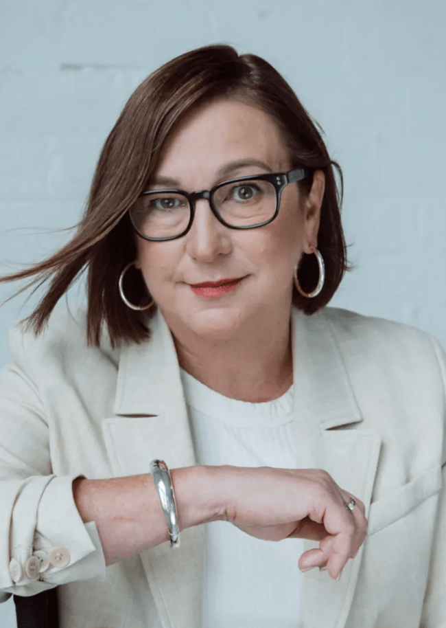 Внутреннее электронное письмо Guardian Australia намекает на обыск редактора, Новый Южный Уэльс отвергает идеи туалета, а полиция Spotify реагирует