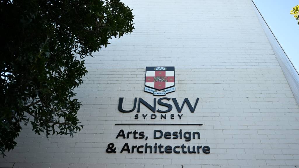 Why UNSW could be community radio station 2SER’s final lifeline
