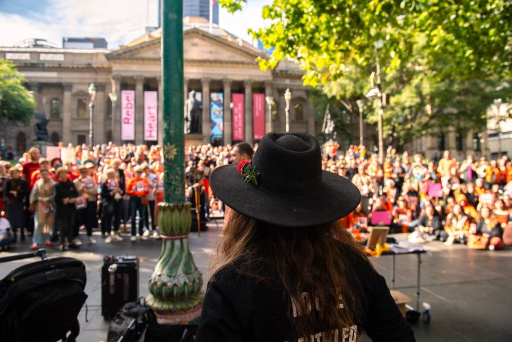 'They’ve been through hell': At the vigil for slain teenager Isla Bell