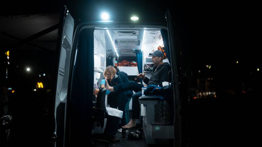 ‘If it wasn’t for them, I probably wouldn’t be here’: A night on the streets with Melbourne’s volunteer mobile medics