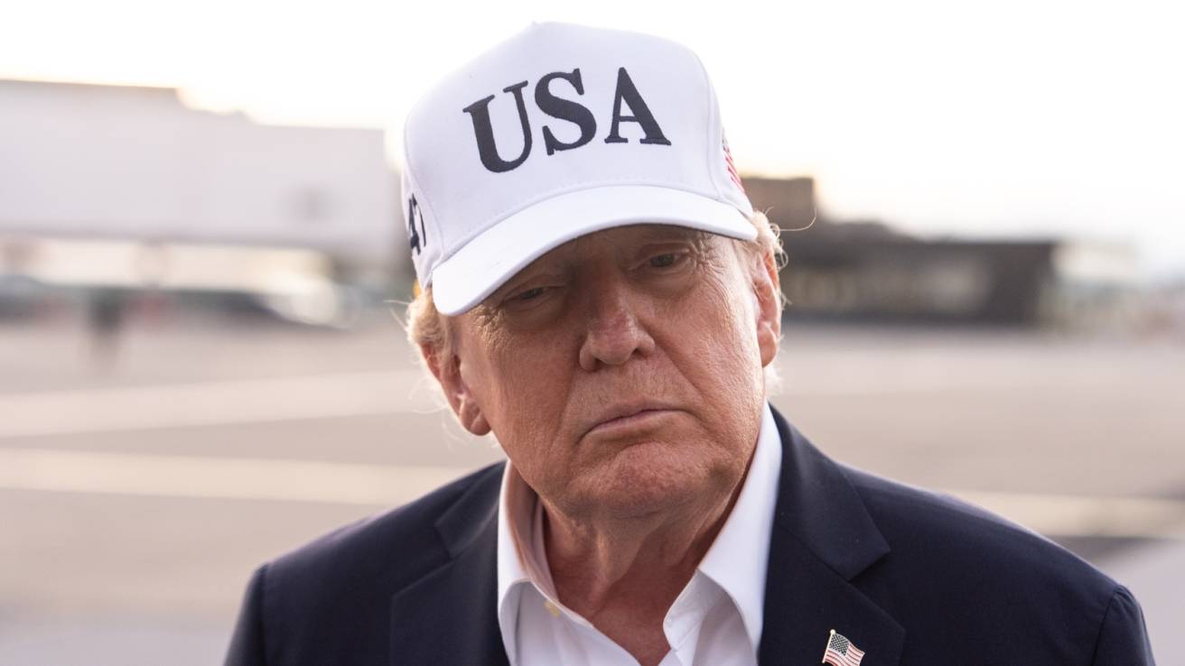 AI warnings continue as Trump dismisses concerns as a “hoax”